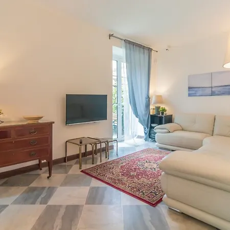 Casa Claudia Relax Con Patio E Parcheggio Apartment *