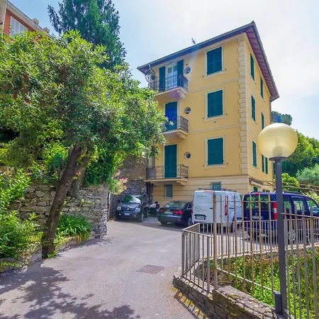 Casa Claudia Relax Con Patio E Parcheggio Апартаменты *