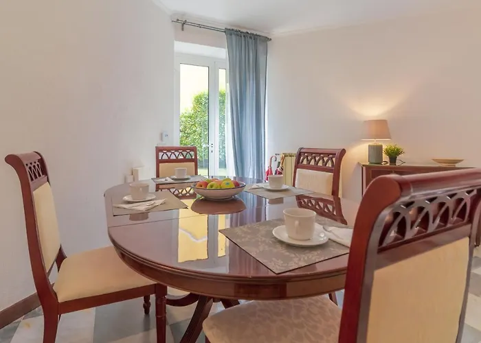 Casa Claudia Relax Con Patio E Parcheggio Апартаменты *